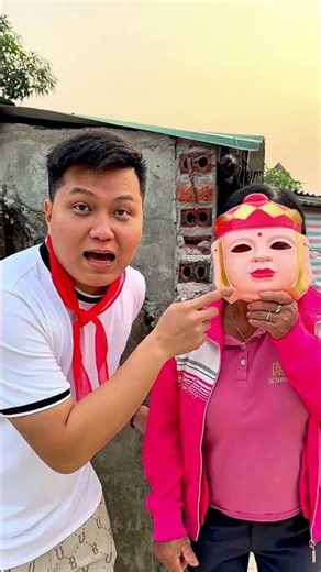 Young Guy Sings Animal Sounds in the Cutest Way Ever!#funny #shorts