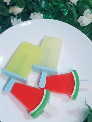 Easy Homemade Popsicle Recipe for Summer