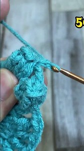 THIS LOVELY SQUARE SHINES IN ITS SIMPLICITY – SO BEAUTIFUL! #short #grannysquare