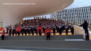 A Bay Area high school’s marching band was invited by the Golden State Warriors to perform a pre-game show outside the Chase Center in San Francisco. More than 200 Pittsburg High School students play for the marching band. Watch the full clip to see an all-star drumline! https://trib.al/fyiftvu | KRON 4 News