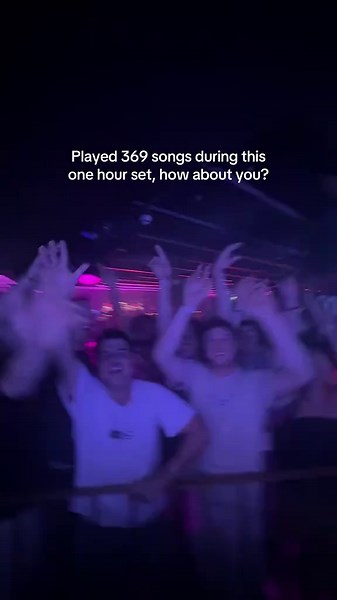 DJ ARIA (@aria.au)’s videos with sonido original - BACK TO THE 90's