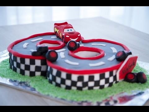 Comment faire gâteau d'anniversaire façon Cars (décoration en pâte à sucre)