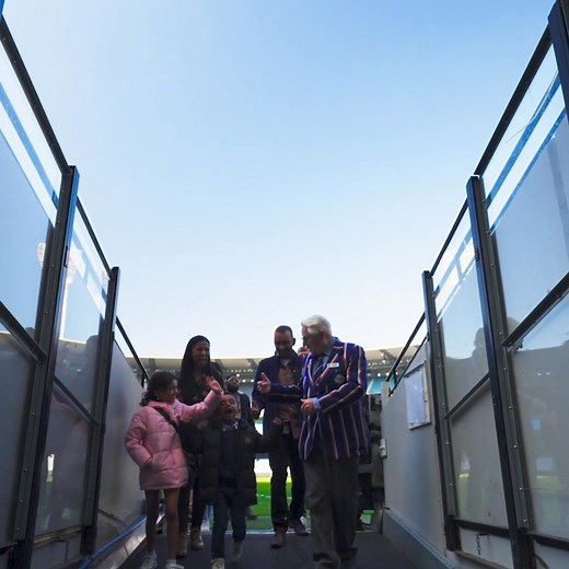 Calling all sports lovers! Go behind the scenes of the iconic MCG with a guided tour and immerse yourself in the sights and sounds of Australian sport at the Australian Sports Museum. | Melbourne Cricket Ground (MCG)
