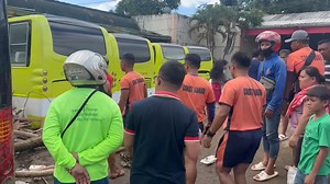 Canlaon City | May napulo ka unit sang ceres bus nga naguot sa terminal sa syudad sang Canlaon. Samtang, nagapadayon pa man ang search and retrieval operation para sa iban pa nga missing persons. | Aksyon Radyo Bacolod