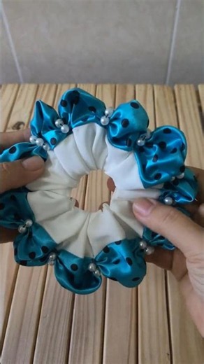 A Flower-Shaped Scrunchie 🌸 DIY Sewing Tutorial#DIY #Scrunchie #FlowerScrunchie#MorydaySewing