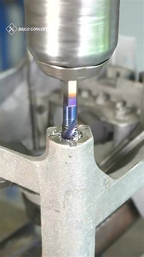 Repairing a Damaged Thread #diy #handmade #art #homedecor #craft #design #doityourself #crafts #interiordesign #woodworking #design | Bricoconcepts