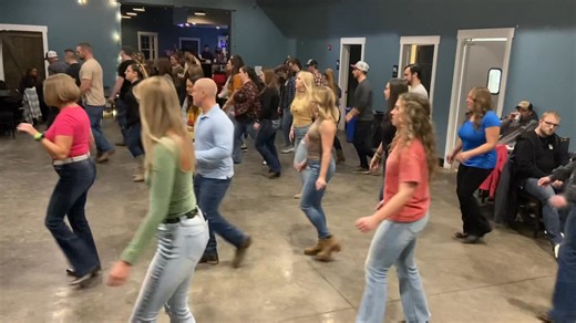 “Choosin’ Texas” (Nidhi Risi) This 24 count, 4 wall beginner can also be modified to do a progressive partner dance. Stepsheet link in the comments! | Crew Country Line Dancing