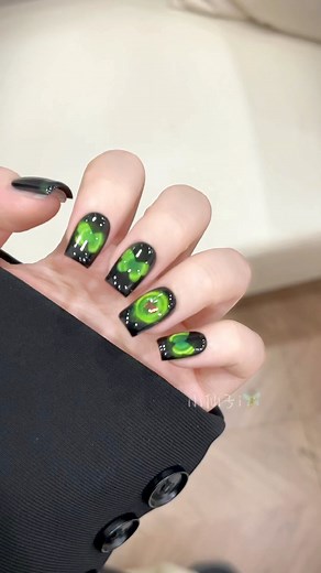 Mắt mèo xanh #nailsxinh_moingay #nail #nails #phukiennail #dungcunail #donail #naildep | Nails Xinh Mỗi Ngày