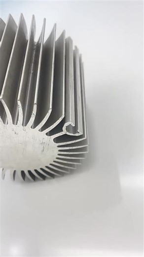 🔥 Don't Let Overheating Drag Your Devices Down! 🔥 Heat sinks – these unsung cooling heroes are silently protecting your electronics! Think of them as an "AC system" for your chips, quietly carrying heat away into the air to keep your devices performing at their best. Curious how these small components make a huge difference? We’ve prepared the ultimate guide – covering types, manufacturing processes, efficiency tips, and practical know-how to unlock the secrets of cooling technology! 🎯 After 