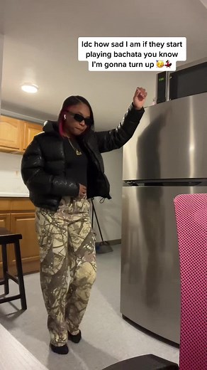 Dancing to the Best Bachata Mix 2000 | Latino Vibes