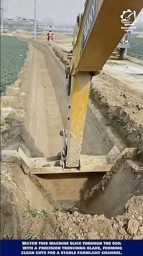 Excavator Soil Grading Machine Innovation for Stable Farmland Channels