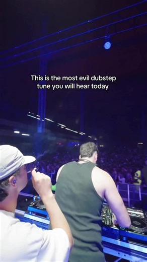 Unfortunately @taikinulightuk will no longer be able to perform at @touch.bass 🥲 But the team have provided us with a stellar replacement in the form of @zero_uk! 🎟 LAST tickets here: linktr.ee/vip_aus 🤑 Exclusive code: