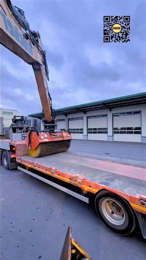 Industrial Trailer Cleaning with Excavator Attachment #9work