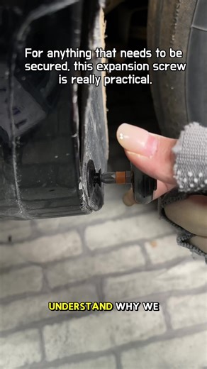 Why do ALL cars use clips? The engineer's secret to preventing looseness.