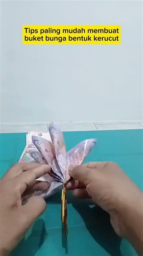 Tips paling mudah membuat buket bunga bentuk kerucut!! #tipspraktis #tutorial #shorts