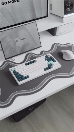 Mark on Instagram: "Meet the Keychron Q1 HE ⌨️. A high-quality 75% layout keyboard 💎. The accessories included are more than enough 📦. It uses the familiar Nebula HE switches ☁️. Solid full-aluminum build for a premium feel 🏗️. KSA profile keycaps are taller and hug your fingertips 🖐️. Features a convenient rotary knob for easy control 🔄. Supports 3 connection modes and full web app customization 🌐. The user interface is smooth and works perfectly ✨. The sound is decent and ready for daily