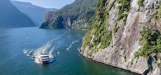 Milford Sound Nature Cruise | Southern Discoveries | Queenstown NZ