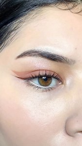 13K views · 1.1K reactions | Tips para hacer delineados ✨ #Maquillaje #makeup #maquillajetips #maquillajetutorial #maquillajedeojos #tutorial #tutorialdemaquillaje #tipsdemaquillaje #maquillajenatural #maquillajefacil #tutorial #delineado #delineador | Makeupteca | Facebook