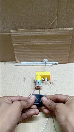 Door folding mechanism with metal gear motor •Dc motor