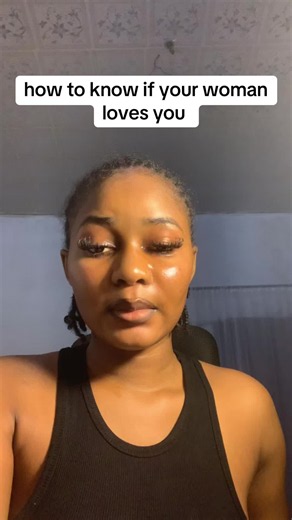 How to Know If Your Woman Loves You — Relationship Signs