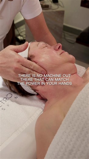 There is an intelligence in human touch that no machine can replicate. Hands read the skin in real time, adapting pressure, rhythm, and technique to what the tissue truly needs. Inflammation softens, circulation improves, and the skin barrier remains respected rather than challenged. This is the kind of touch your skin has been craving. Appointments available at the link in bio. #esthetician #facial #facialmassage #lymphaticdrainage #nycesthetician