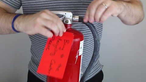 SmartSign (Pack of 100) Green Plastic Tags with Wires, 6.25 x 3.125 inch, Metal Eyelet, 10 mil Tear-Proof Polylith Plastic, Writable