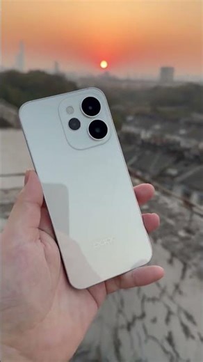 Baterai yang awet ,TAHAN AIR ,isi daya super cepat. OPPO RENO 15 5G