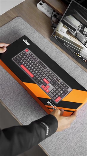 Royal Kludge S104 Full-Size Mechanical Keyboard Review