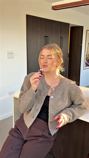 Supper with Maria - pre-Christmas edition ✨ Save this for later if you’re making canapés. I’m testing canapés for December and thought I’d take you through two of my favourites so far: • Whipped goat’s cheese   fig blinis • Lemony crab puff-pastry bites Both are so easy, so delicious, and look far fancier than the effort involved. If you’d love to see more canapé ideas (maybe something meaty next time 👀), do let me know - I’m happy to make a part two. Here are the recipes ↓ ⸻ 🥄 Whipped Goat’s 