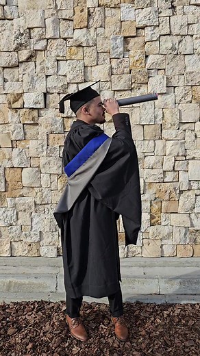 A Colorful and Exciting Stadio Graduation Celebration