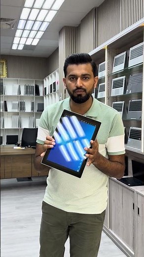 Microsoft Surface Pro 5 Core i5 7th Gen 8/256GB SSD Detachable Touchscreen 12.3 inch