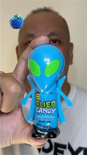 👂ASMR TWIST-N-LIK ALIEN CANDY BLUE RASPBERRY FLAVOR EATING SOUNDS👂#shorts #asmr