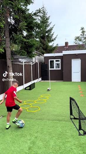 Unbelievable Ronaldo Skills Compilation!