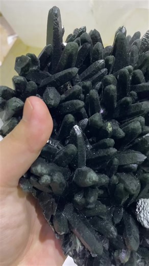 Exploring the Beauty of Green Quartz Clusters