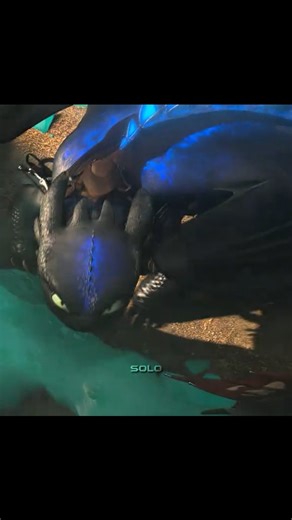 esans.ae on Instagram: "Masterful technique transforms fruit gathering into art. A skilled worker performs a mesmerizing maneuver that seems almost effortless. With a swift extension of the arm, he sends most of the fruits flying forward, only to pull the bucket back in one seamless motion. This technique happens so quickly, precisely, and smoothly that it looks like a single, flowing movement. The use of centripetal force is key here – as he extends, the fruits are thrown outward, and with perf