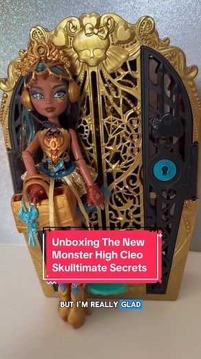 Unboxing Monster High Cleo Skulltimate Secrets Doll | Series 4