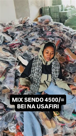 Mazana Mwaka on Instagram: "UMEONA QUALITY YA KIATU UMEONA NA BEI HIYO BEI HUONGEZI CHOCHOTE MPAKA UNAPATA MZIGO WAKO 🙌, MWENYE MACHO HAAMBIWI TAZAMA AGIZA VIATU UKAUZE BEI UNAYOTAKA WEWE MIMI NIMEONA SLIPPERS NYINGI KWA WACHINA QUALITY YA AJABU ILA HII NIAMINI MIMI WEEHH UTAFURAH WHATSAPP NUMBER 0696227613 ORDER NI MALIPO"