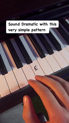 Simple and beautiful #pianotutorial #pianolessons #tips #tipsandtricks #piano #tutorial | Keys Tutorials