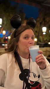 Green milk over blue milk.. 🤷🏻‍♂️ #DL70 #disneyland #disneytravelpro #disneyland70 #dosneycaliforniafoodandwine #disneyparks #disneyadult #disney #starwars #galaxysedge | Marvelous Mouse Travels