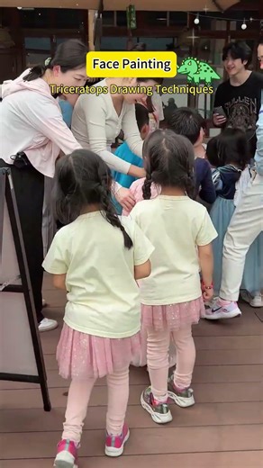 Painting Stall For Little Boy To Draw Crocodile! #makeup #makeupartist #facepainting