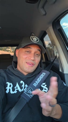 Geno left the comments open #genosmith #raiders #nfl #football #sport #trending #shortvideo