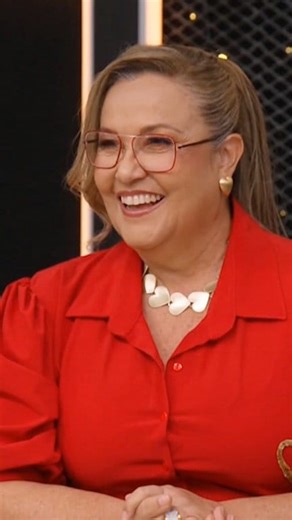 98K views · 2.8K reactions | En esta cocina también hay espacio para reirnos y no parar  #TopChefVIP4 viene bien cargadito y con los mejores ingredientes  ¿Preparados?  Nueva temporada MAÑANA a las 7PM/6C por Telemundo. | TELEMUNDO REALITIES | Facebook