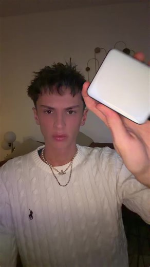 Vidéos de Fabien (@_fab_pch) avec OG - Genezio & Niska