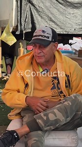 En este video, Nairin Calvo conversa con Jorge ‘Bongo’ Echevarría, músico con una larga trayectoria, recordando los tiempos de su orquesta y una anécdota muy especial sobre un gran cantante que formó parte de ella: Armando Valdés. Mientras comparten recuerdos y música, en esta misma área hay alrededor de 15 personas viviendo en situaciones difíciles en las calles. Junto a Nairin y Jorge, estamos intentando organizarlos y acompañarlos en un proceso de reintegración a la sociedad. La música, la me