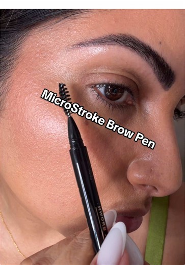 MicroStroke Brow Pen: Perfect Your Eyebrows