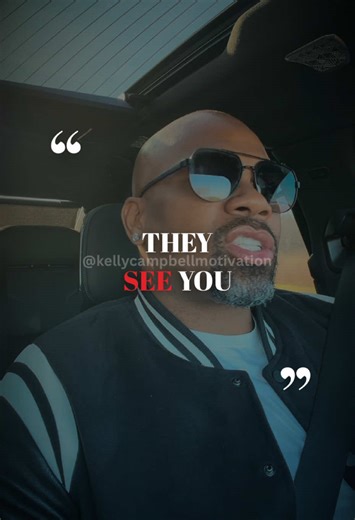 Not everyone will support you where you’re at. Some people clap only when the results are loud. 💯 Are you still moving even when the applause is quiet? Save, Share, Comment if this hit. FOLLOW for more real motivation 🦾 #KellyCampbell #Consistency #ChasingDreams #SelfGrowth #Motivation