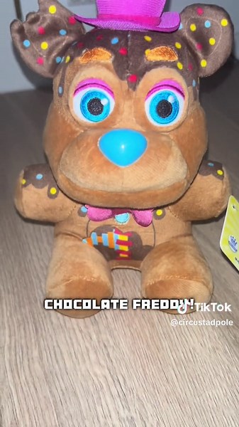 #fnaf #fivenightsatfreddy #fnafplush #fnafcommunity #foryou #uk #fnafcollection #collector #chocolatefreddy #freddyfrostbear #pigpatch #nightmarefoxy #plushies #plush