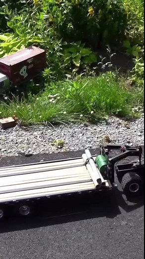 A fake rescue attempt turns into a real one, and then this happens...😫 #rcsparksstudio #towrecovery #badtoworse #flatbedtrailer