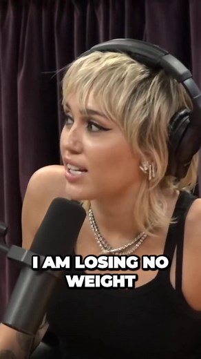 Miley Cyrus Disses Joe Rogan on his Podcast #mileycyrus #joerogan #podcast #funny #joeroganpodcast #fyp