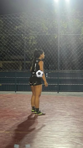 Sporty Fashion Showcase: Stylish Looks for Active Women